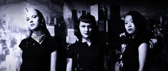 Brigitte Handley & The Dark Shadows photo